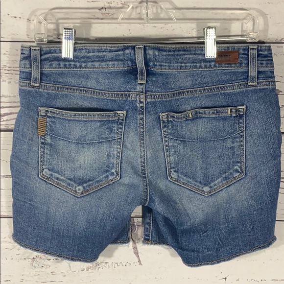 Paige Jimmy Jimmy Short Raw Cutoff Hem - Picture 3 of 7